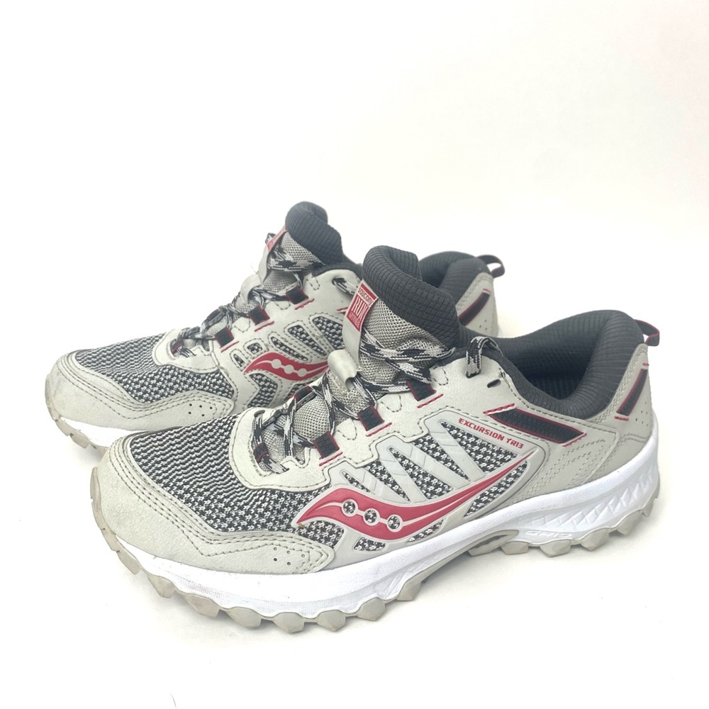 Saucony Womens Excursion Beige Red Running Shoes Sneakers Size 9